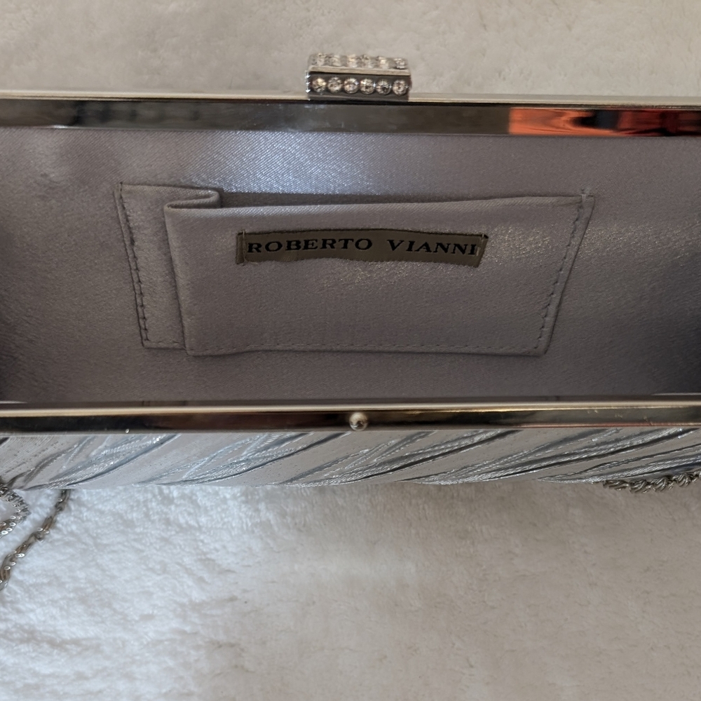 Roberto Vianni Silver Satin Evening Clutch/ Shoulder Bag - Picture 2 of 4